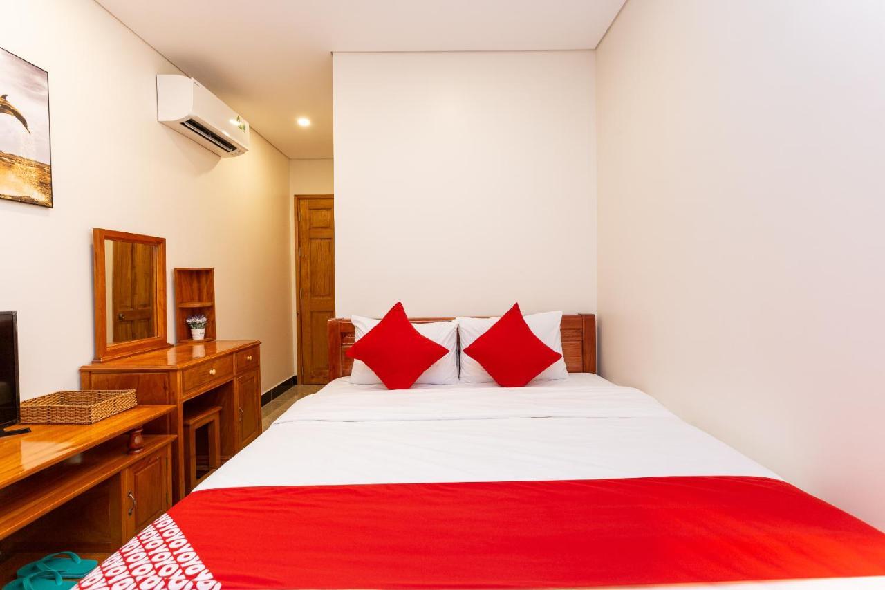 Oyo 325 Mai Hung Hotel Дуонг-Донг Экстерьер фото